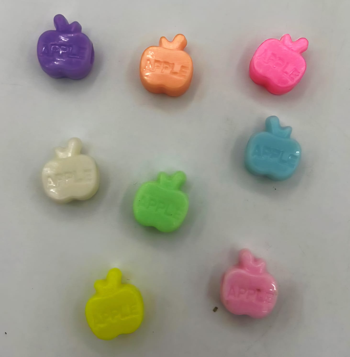 ENTREMEIO PLASTICO APPLE 20 UNIDADES